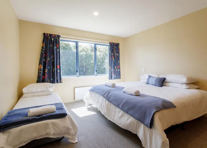 Tawhiri - Tranquility, Space And Stunning Views In Paradise Wanaka