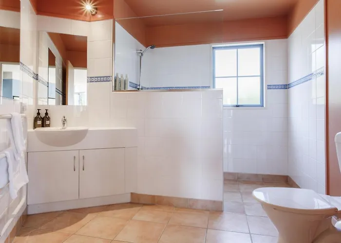 Tawhiri - Tranquility, Space And Stunning Views In Paradise Ferienhaus Wanaka